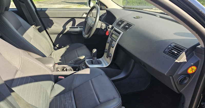 Volvo V50 cena 21950 przebieg: 194000, rok produkcji 2005 z Opatów małe 154